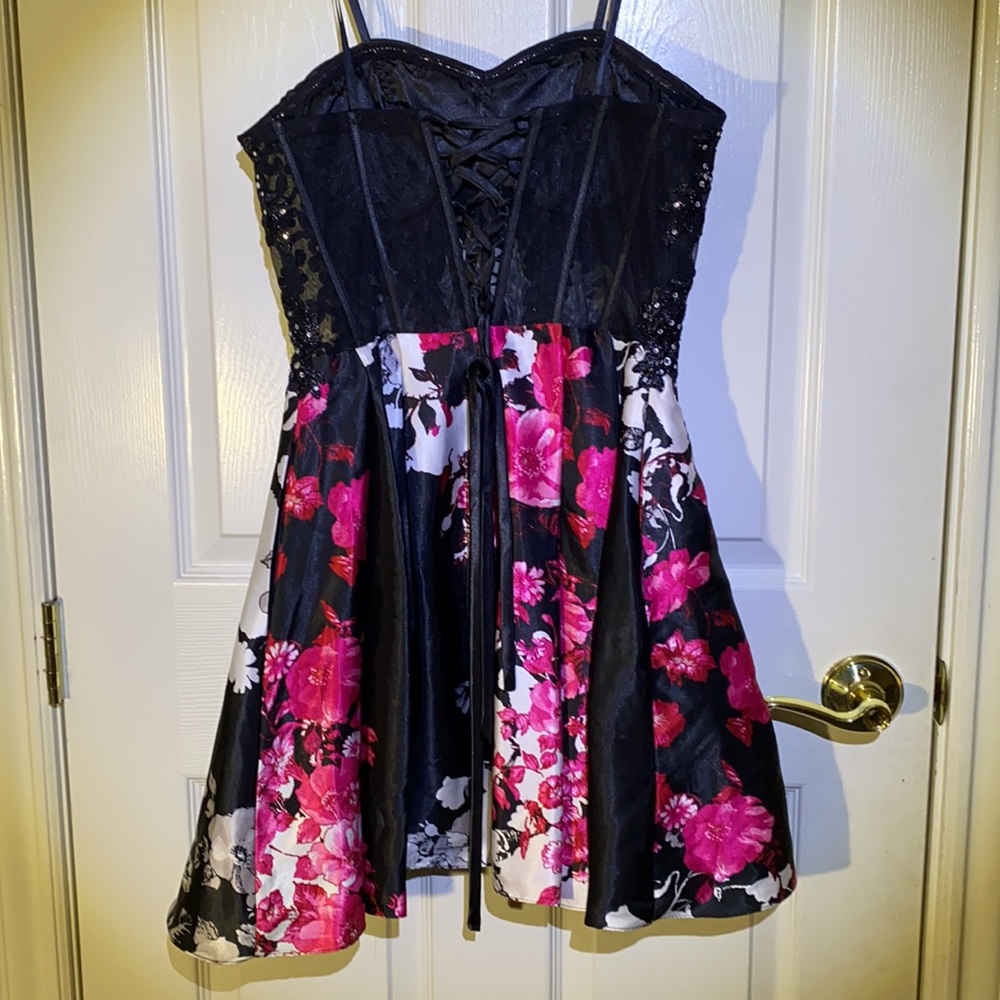 Excellent Used Condition - Picture 3 of 3
